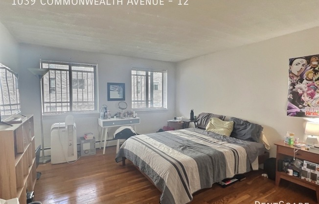 1039 COMMONWEALTH