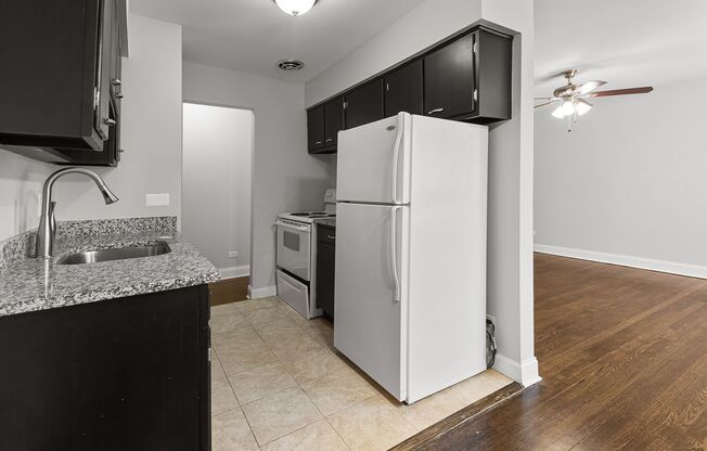 1 bed, 1 bath, 581 sqft, $1,850, Unit 506