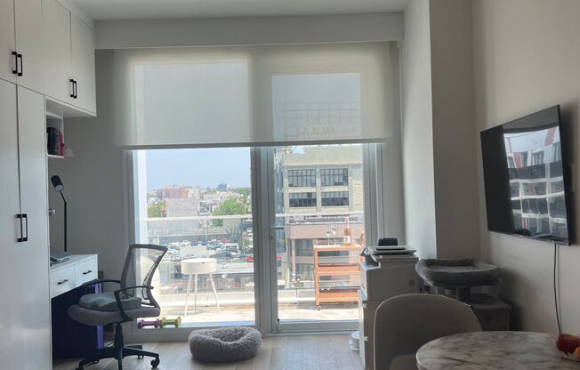 37 34 33 ST