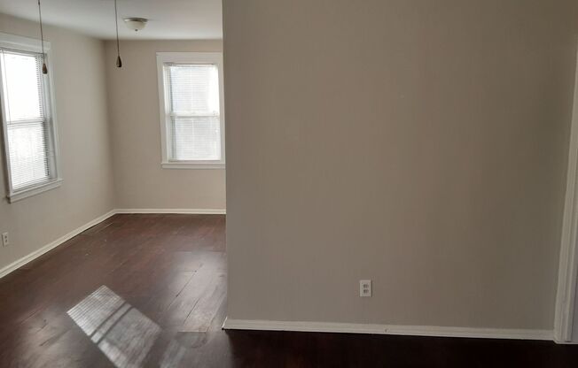 2 beds, 1 bath, $1,175