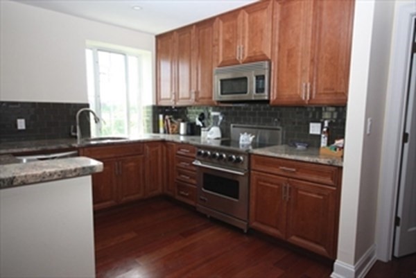 2 beds, 2 baths, 1,561 sqft, $6,250, Unit C1007