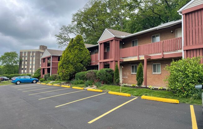 298 - Newton Street Apartments