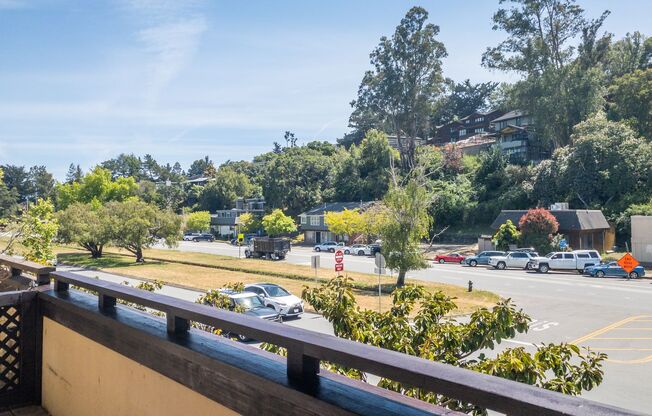 TWO WEEKS FREE! 2BR/1.5BA Super Spacious! Modern! Laundry! PROGRESSIVE