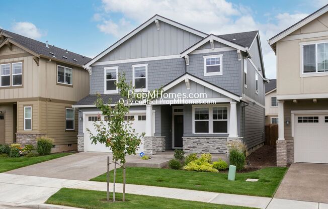 Elegant 4-Bedroom in South Cooper Mountain – Soaking Tub, Fireplace & More!