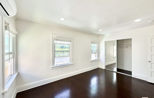 1156 4 AVE