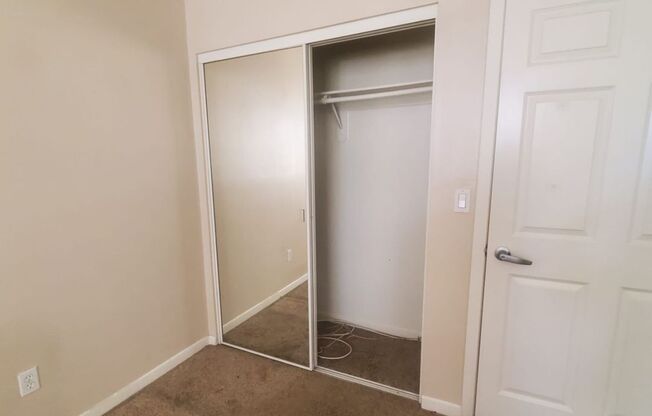 1 bed, 1 bath, 700 sqft, $2,400, Unit #110