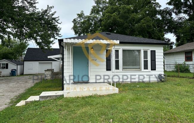 1012-1014 S Worth Ave
