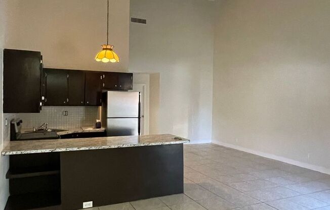 2 beds, 1 bath, $1,750