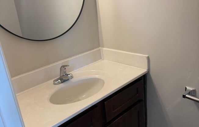 Spacious Two Bedroom Townhome In Kannapolis
