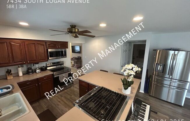 7434 S LOGAN AVE