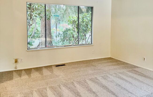 4 Bed / 2.5 Bath Finn Hill home in Kirkland $3,495/month