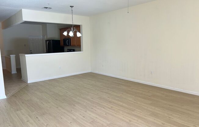 STONEBRIDGE LAKES 3 bed 2 1/2 bath