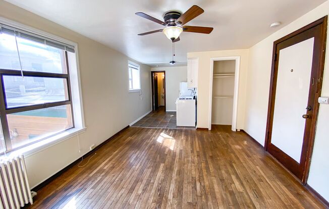 Studio, 1 bath, 350 sqft, $1,395, Unit 211 (#23)