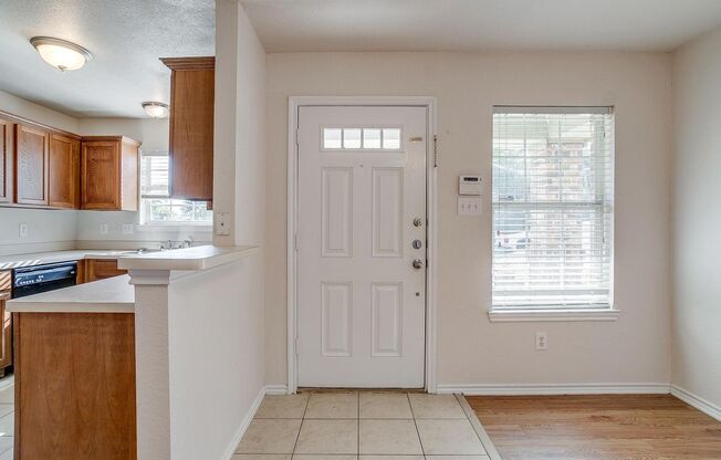 Half of Duplex Ready for New Tenants- 3 Bed, 2 Bath- Near the Historic Stockyards- 76164