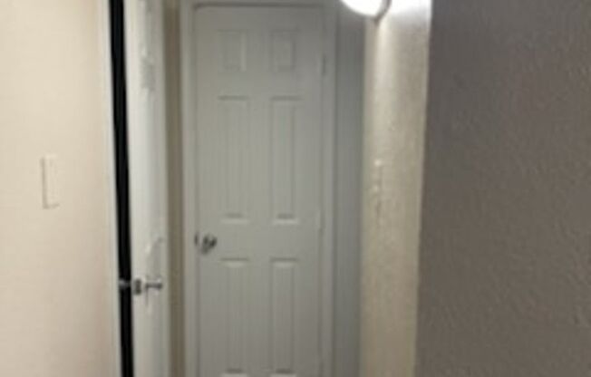 2 beds, 1.5 baths, 949 sqft, $1,450, Unit 281