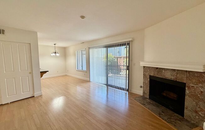 Cozy 2 Bedroom Ground Level Condo In The Highly Desirable New Park Village Community in Newark
