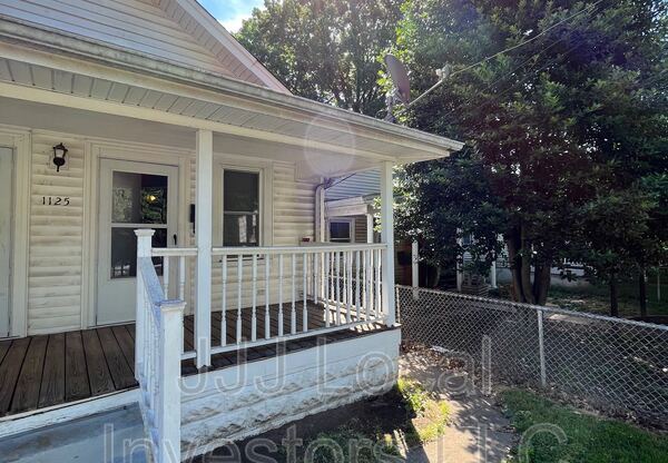 1125 LINCOLN AVE