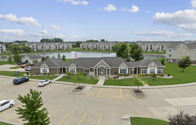 Professionally Maintained Apartments at Hunters Pond Apartment Homes, Champaign, 61820