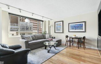 130 W 67 ST