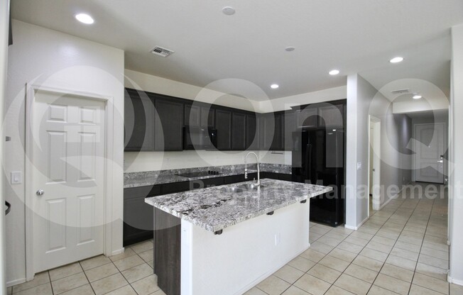 15835 W BANFF LN
