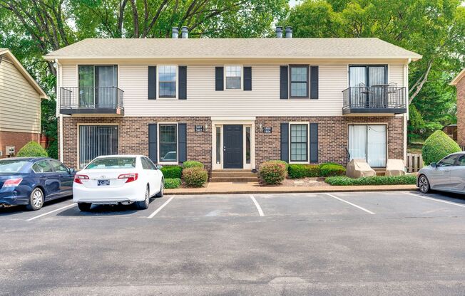 Awesome 1BE/1BA townhouse in Brentwood area!