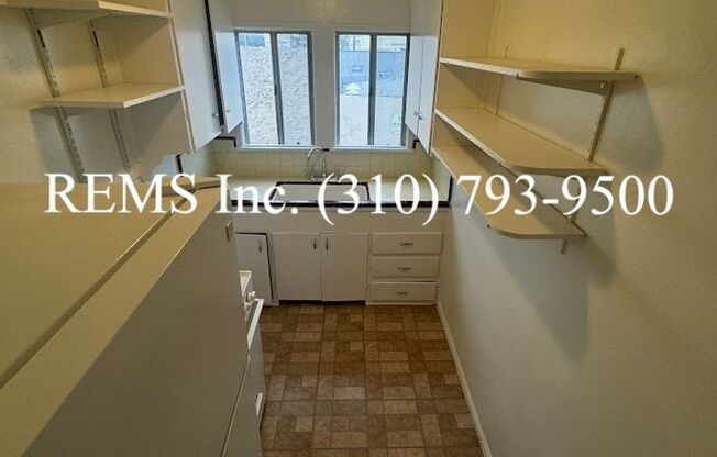 1 bed, 1 bath, 425 sqft, $1,400, Unit 15816-B