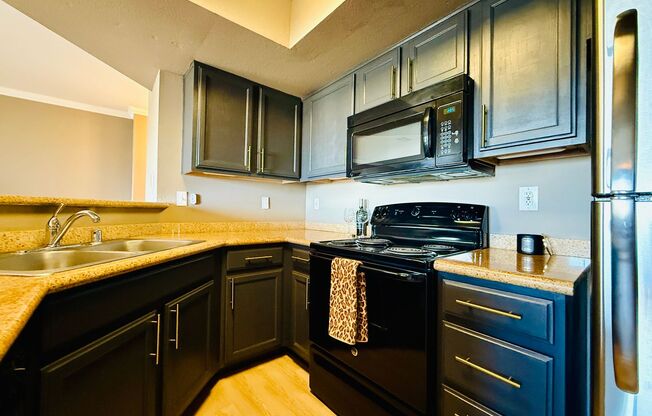 1 bed, 1 bath, $1,300, Unit # 1034
