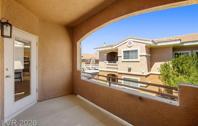 2 beds, 2 baths, $1,595, Unit # 423