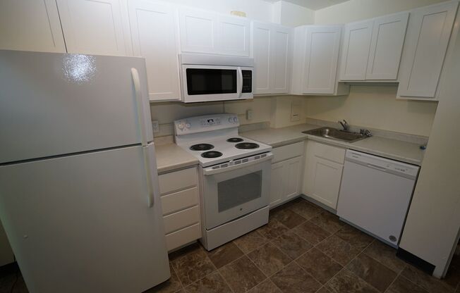 1 bed, 1 bath, $1,125, Unit 3C