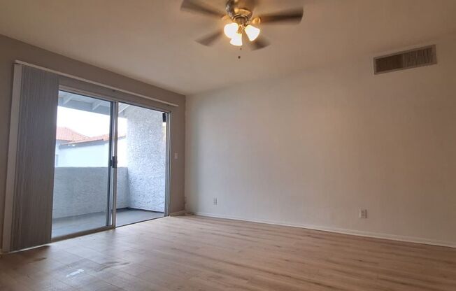 1 bed, 1 bath, $1,075, Unit # #C 28