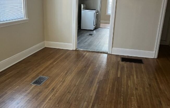 1 bed, 1 bath, $895, Unit 2