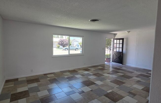 55+ Community Two Bedrooms One Bath