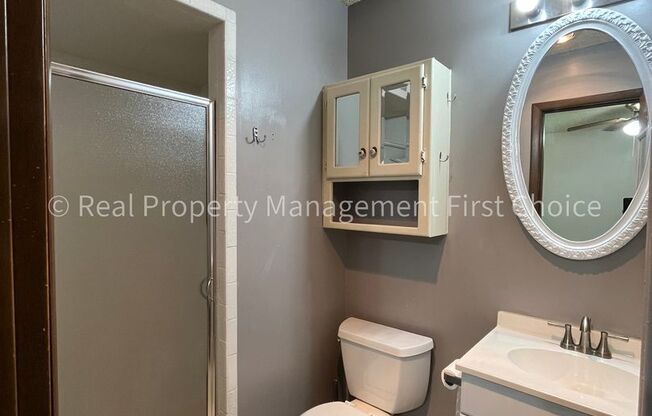 3 beds, 2 baths, $1,255