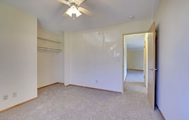 2 beds, 1 bath, 726 sqft, $1,295, Unit 799-205