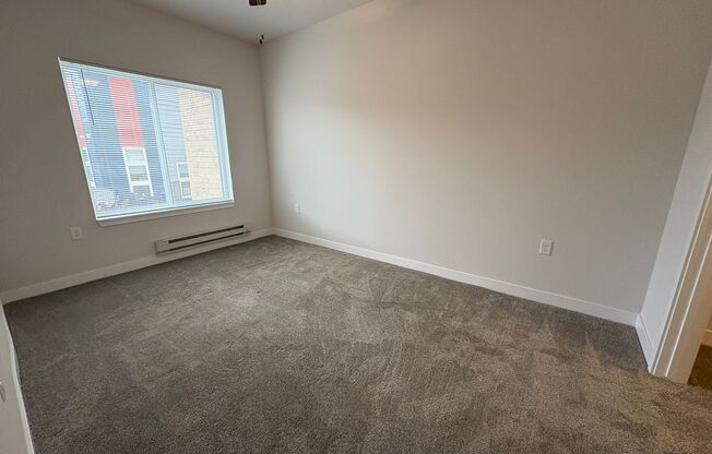 1 bed, 1 bath, 663 sqft, $1,485, Unit 4876-307