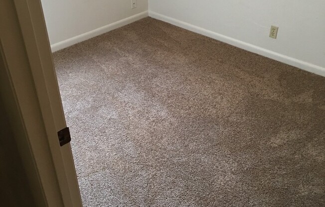 3 beds, 2.5 baths, 1,208 sqft, $1,800, Unit CW1006