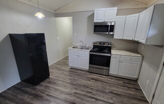 1 bed, 1 bath, 600 sqft, $1,075, Unit Unit 6