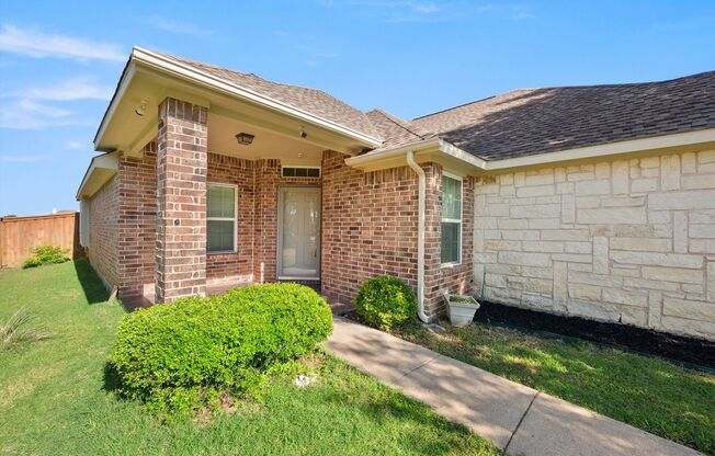 Gorgeous Mira Lagos 4 bedroom on the Pond!!