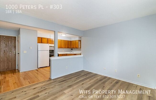 1000 PETERS PL