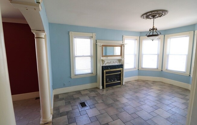 4 beds, 2 baths, 1,800 sqft, $3,800, Unit 2