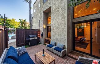 12831 Moorpark St Unit 10