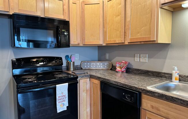 1 bed, 1 bath, 662 sqft, $1,020, Unit 2400-303