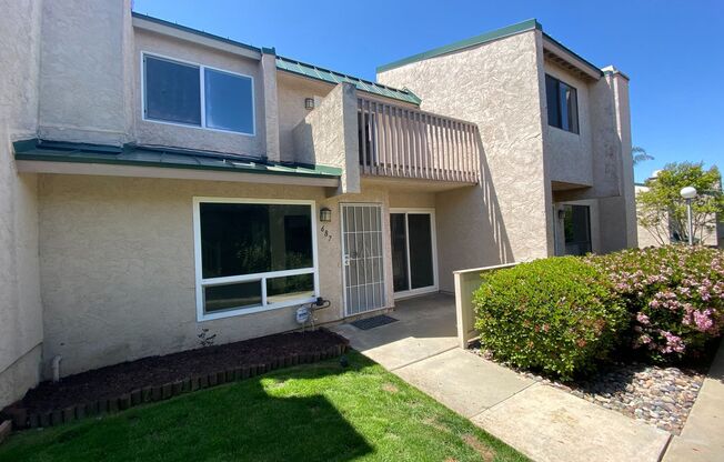 Spacious Two Story Condo Available Now in Vista! (2 Bed, 1.5 Bath)