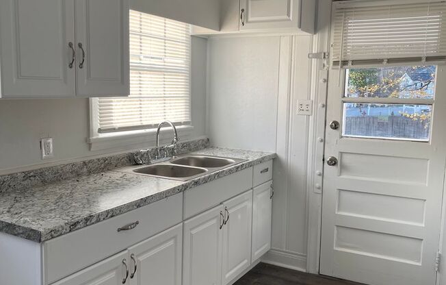 Charming 3BR, 1BA Home in Creedmoor!