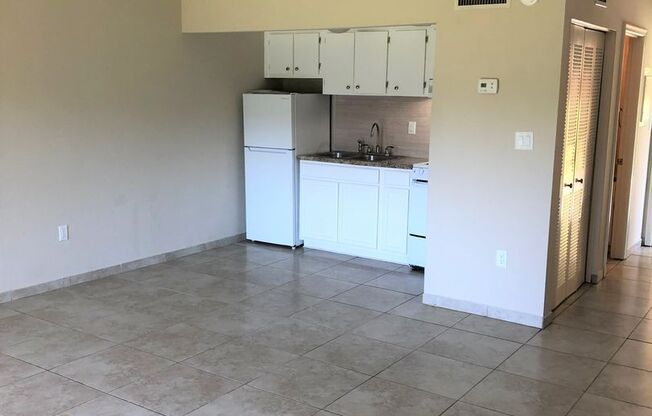 Studio, 1 bath, 500 sqft, $795, Unit D5