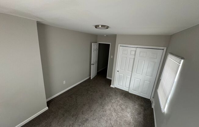 3 beds, 1 bath, $2,100