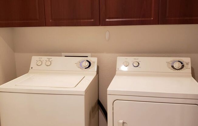 2 beds, 2 baths, $1,895