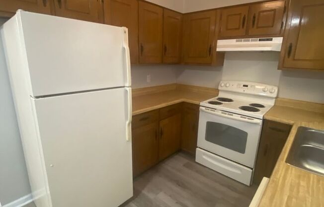 2 beds, 1.5 baths, 1,064 sqft, $750, Unit Unit 49