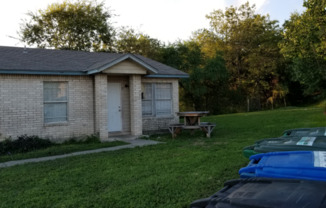 4223 WOODMANOR