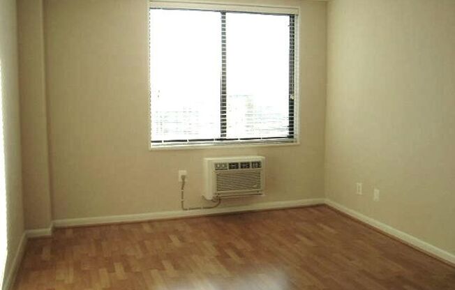 1 bed, 1 bath, 745 sqft, $2,500, Unit 1001